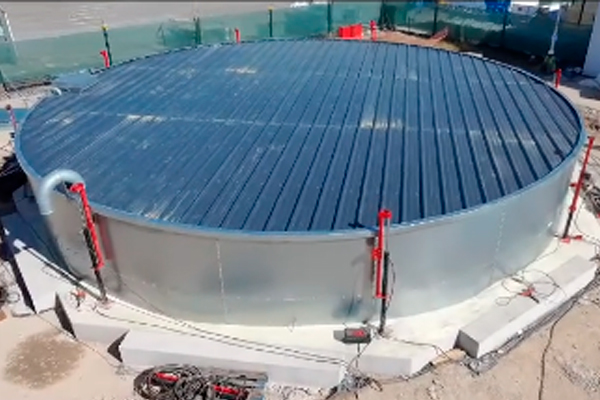 estanque apernado de red-tank.com